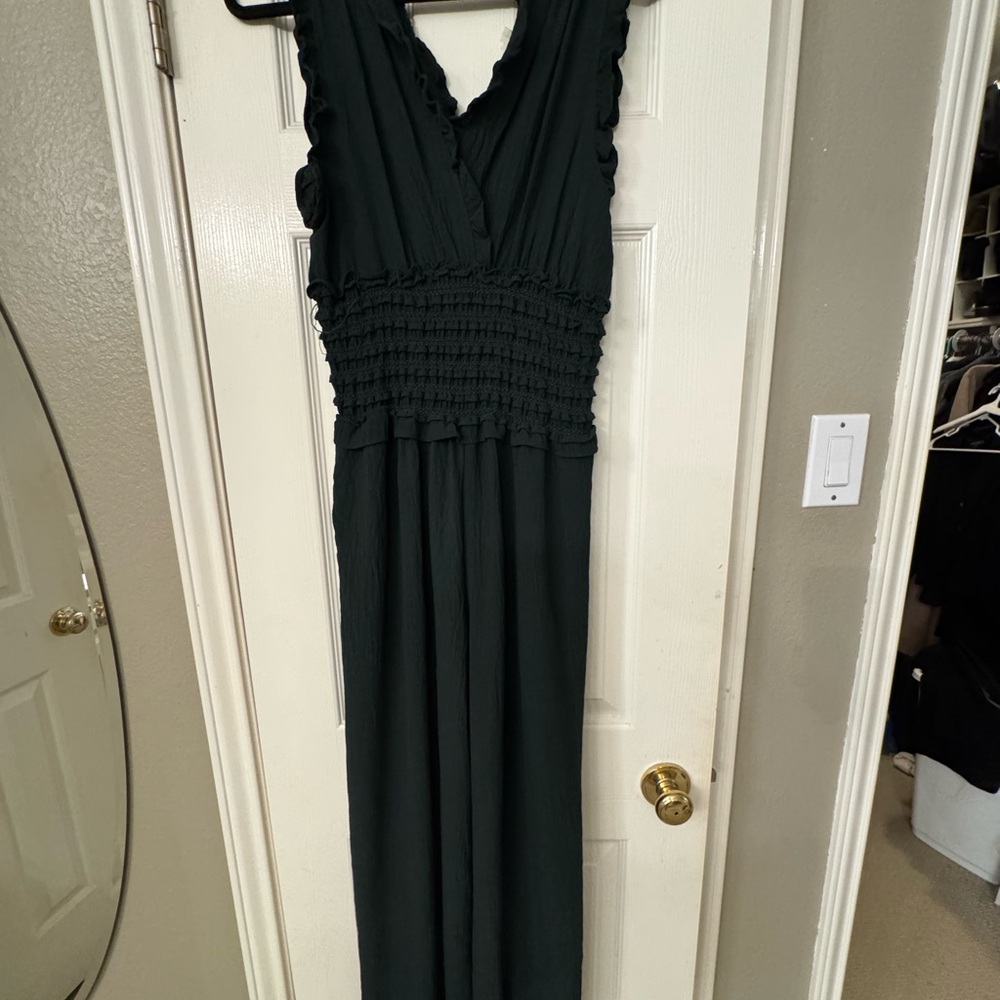 Max Studio Dark Green Sleeveless jumpsuit